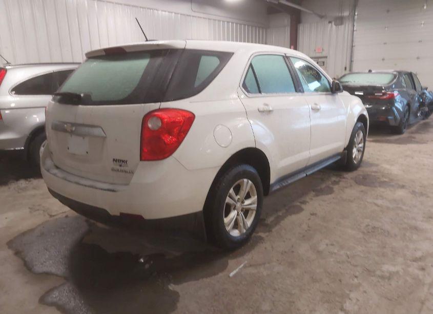 Photo 4 of 2015 Chevrolet Equinox LS (VIN 2GNFLEEK9F6158661)