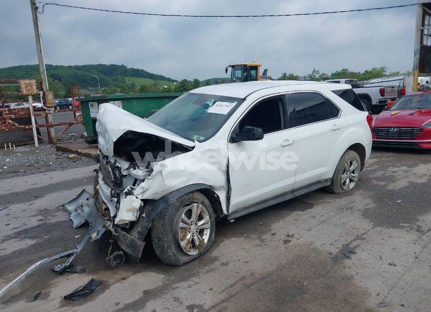 Photo 2 of 2015 Chevrolet Equinox LS (VIN 2GNFLEEK9F6282736)
