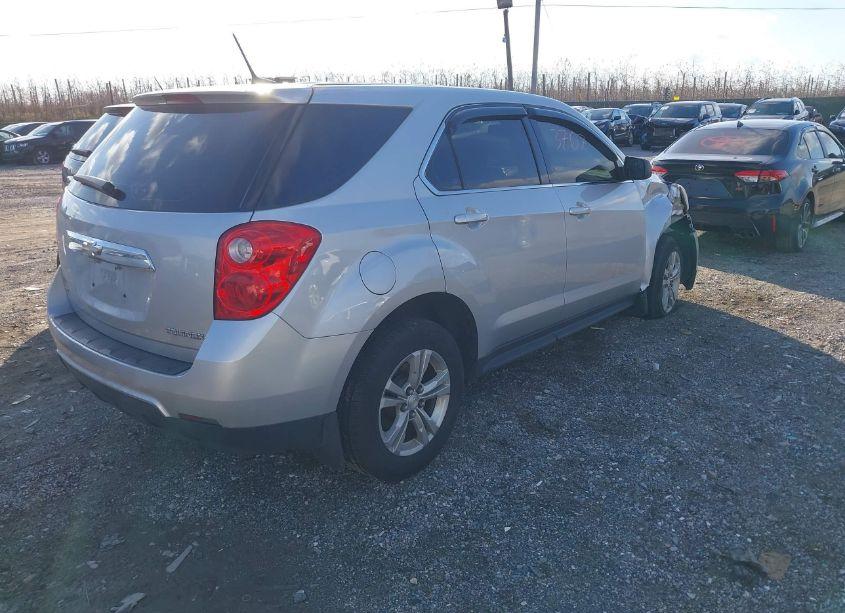 Photo 4 of 2014 Chevrolet Equinox LS (VIN 2GNFLEEKXE6176813)