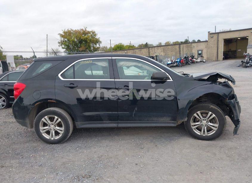 Photo 13 of 2015 Chevrolet Equinox LS (VIN 2GNFLEEKXF6179745)