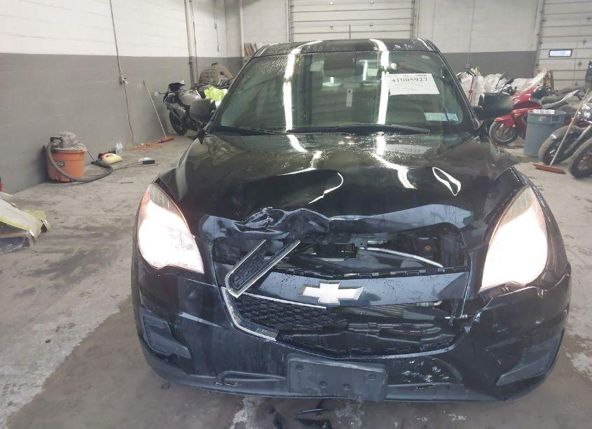 Photo 13 of 2015 Chevrolet Equinox LS (VIN 2GNFLEEKXF6348646)