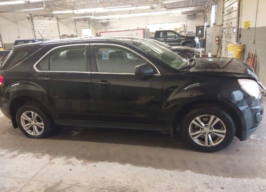 Photo 14 of 2015 Chevrolet Equinox LS (VIN 2GNFLEEKXF6348646)