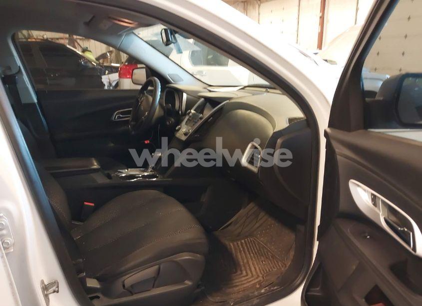 Photo 5 of 2017 Chevrolet Equinox LS (VIN 2GNFLEEKXH6347340)