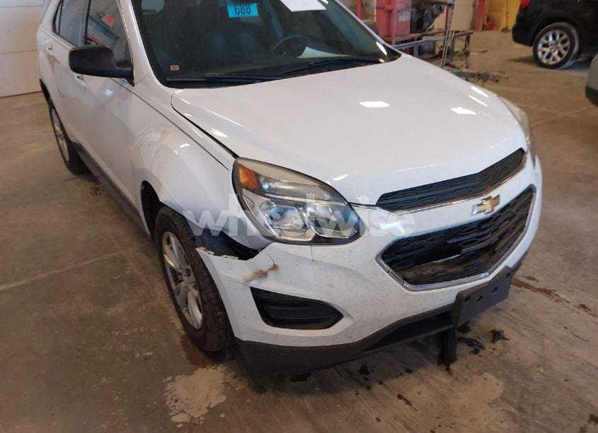 Photo 6 of 2017 Chevrolet Equinox LS (VIN 2GNFLEEKXH6347340)