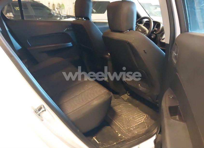 Photo 8 of 2017 Chevrolet Equinox LS (VIN 2GNFLEEKXH6347340)