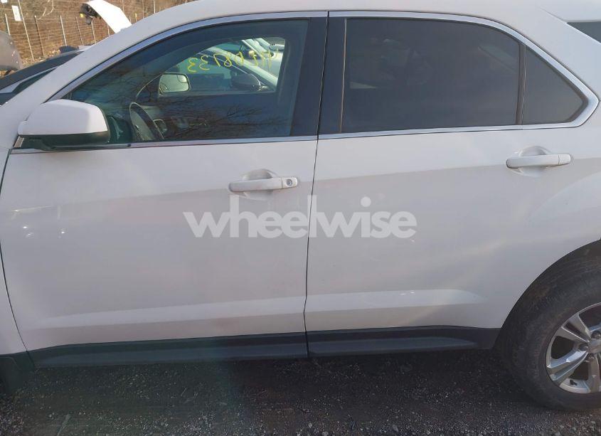 Photo 14 of 2015 Chevrolet Equinox 1LT (VIN 2GNFLFE30F6410943)