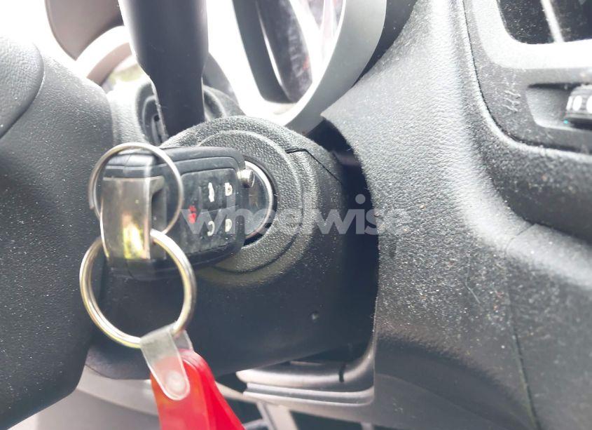 Photo 11 of 2016 Chevrolet Equinox LT (VIN 2GNFLFE30G6277179)