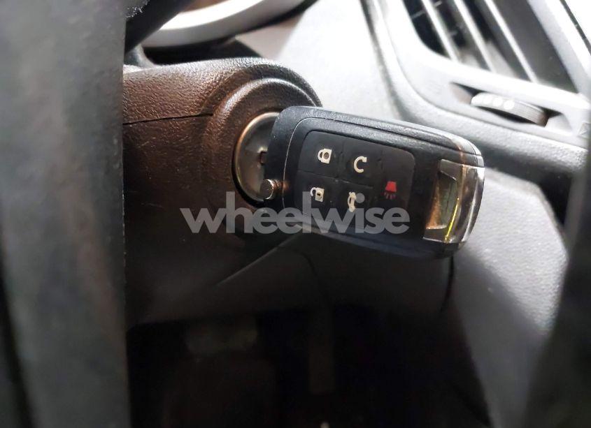 Photo 11 of 2016 Chevrolet Equinox LT (VIN 2GNFLFE34G6251281)