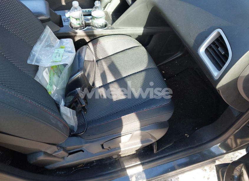 Photo 8 of 2017 Chevrolet Equinox LT (VIN 2GNFLFE34H6250049)