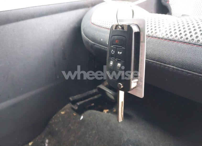 Photo 11 of 2015 Chevrolet Equinox 1LT (VIN 2GNFLFE35F6371329)