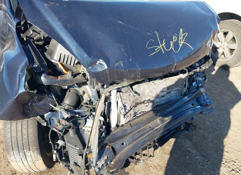 Photo 6 of 2016 Chevrolet Equinox LT (VIN 2GNFLFE36G6279163)