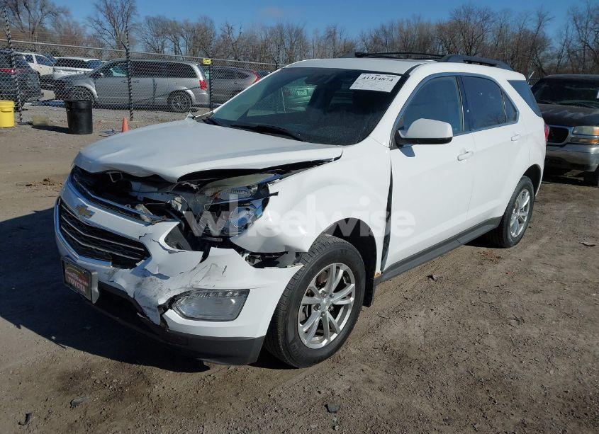 Photo 2 of 2017 Chevrolet Equinox LT (VIN 2GNFLFE3XH6222434)