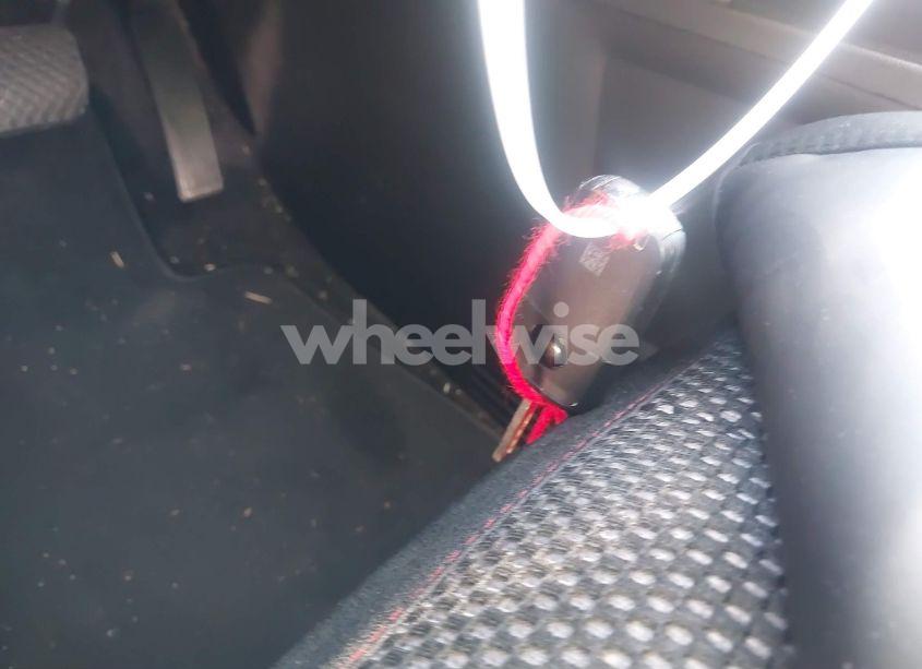 Photo 11 of 2016 Chevrolet Equinox LT (VIN 2GNFLFEK0G6321351)