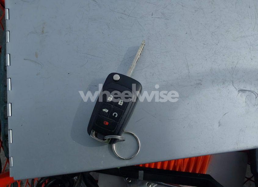 Photo 11 of 2017 Chevrolet Equinox LT (VIN 2GNFLFEK0H6236107)