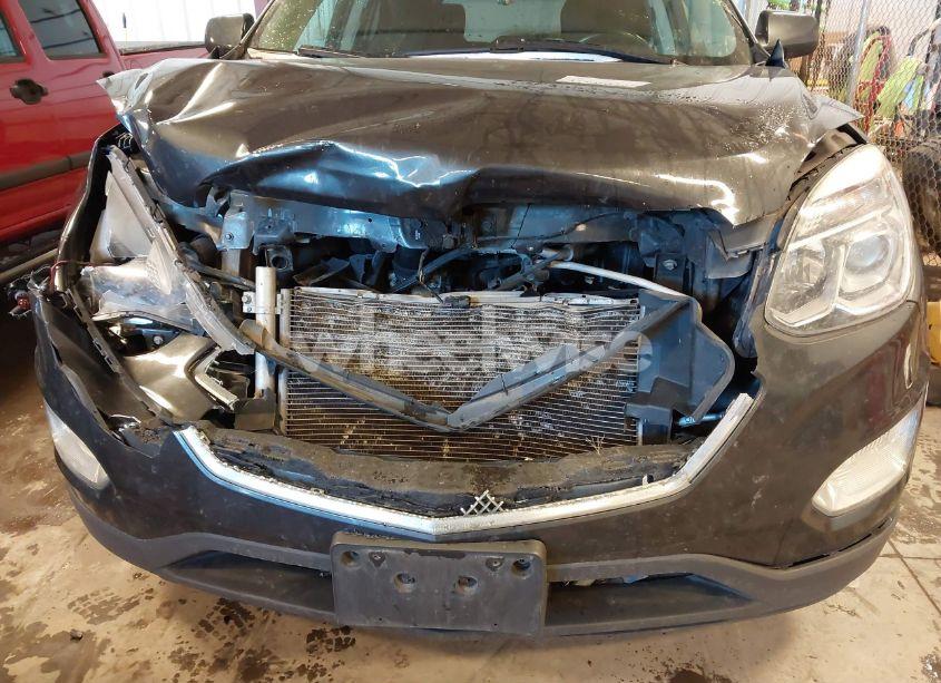Photo 6 of 2017 Chevrolet Equinox LT (VIN 2GNFLFEK1H6123489)