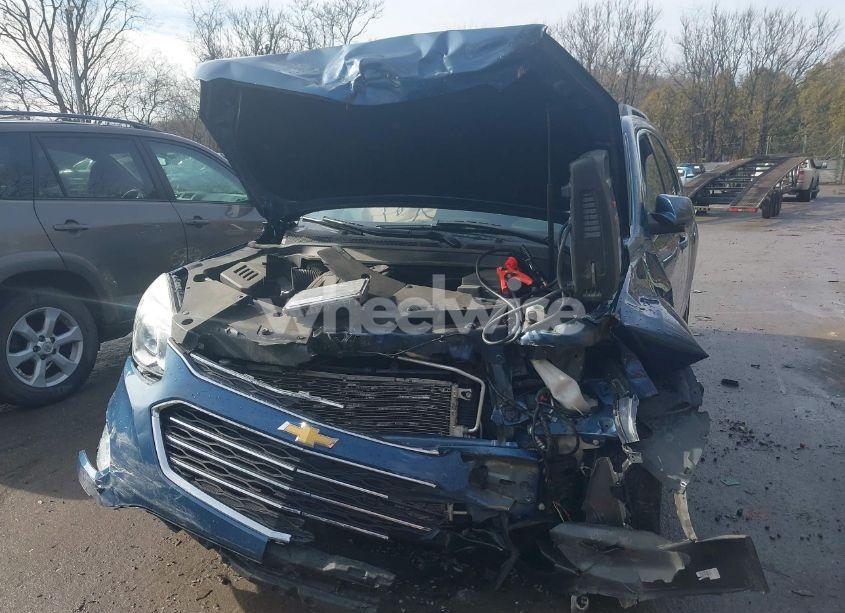 Photo 6 of 2017 Chevrolet Equinox LT (VIN 2GNFLFEK1H6182932)