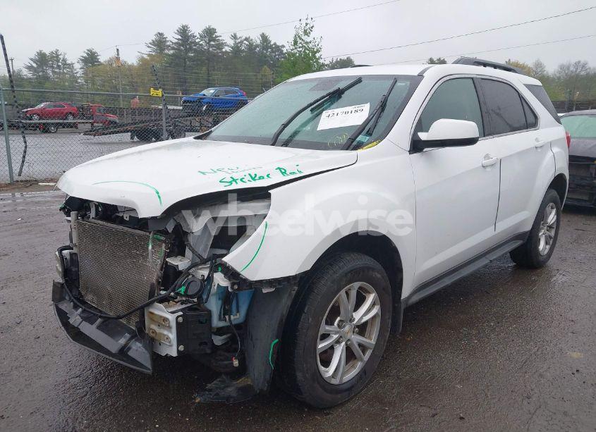 Photo 2 of 2017 Chevrolet Equinox LT (VIN 2GNFLFEK1H6307525)