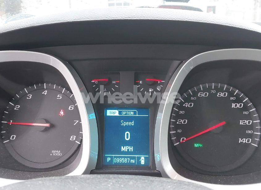 Photo 7 of 2017 Chevrolet Equinox LT (VIN 2GNFLFEK1H6307525)