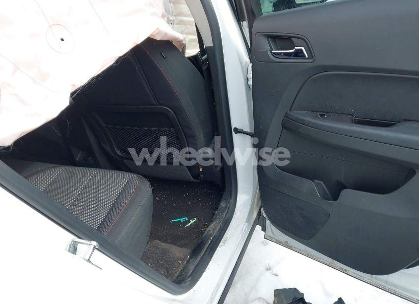 Photo 8 of 2016 Chevrolet Equinox LT (VIN 2GNFLFEK2G6259340)