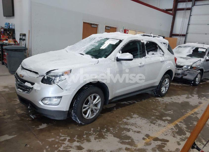 Photo 2 of 2017 Chevrolet Equinox LT (VIN 2GNFLFEK2H6146764)