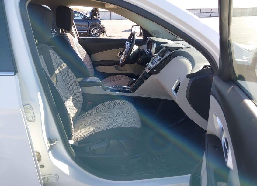 Photo 5 of 2017 Chevrolet Equinox LT (VIN 2GNFLFEK2H6172846)