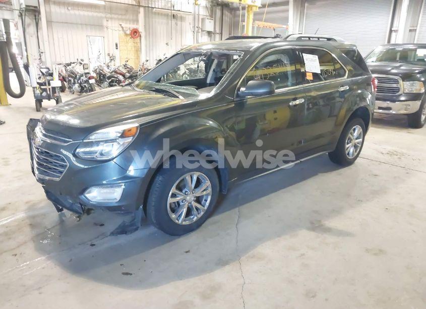 Photo 2 of 2017 Chevrolet Equinox LT (VIN 2GNFLFEK2H6193020)