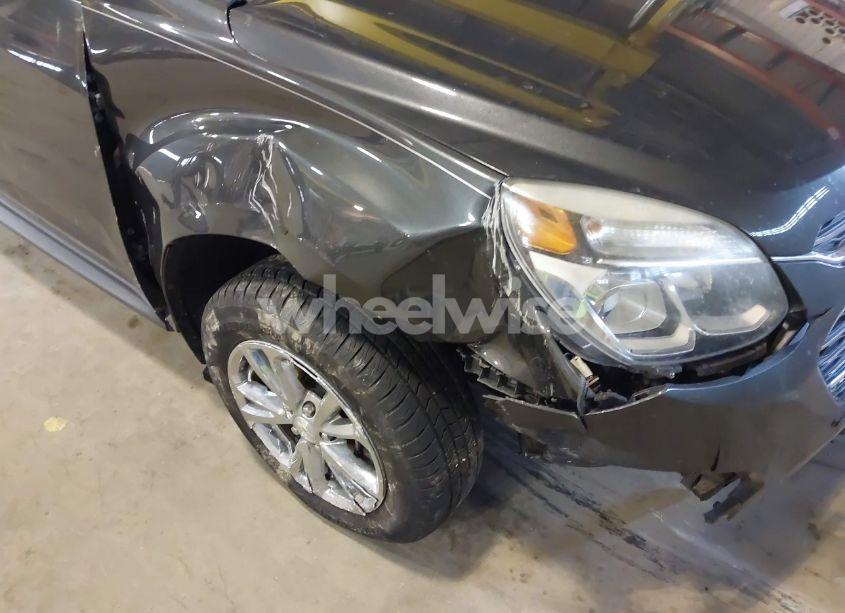 Photo 6 of 2017 Chevrolet Equinox LT (VIN 2GNFLFEK2H6193020)