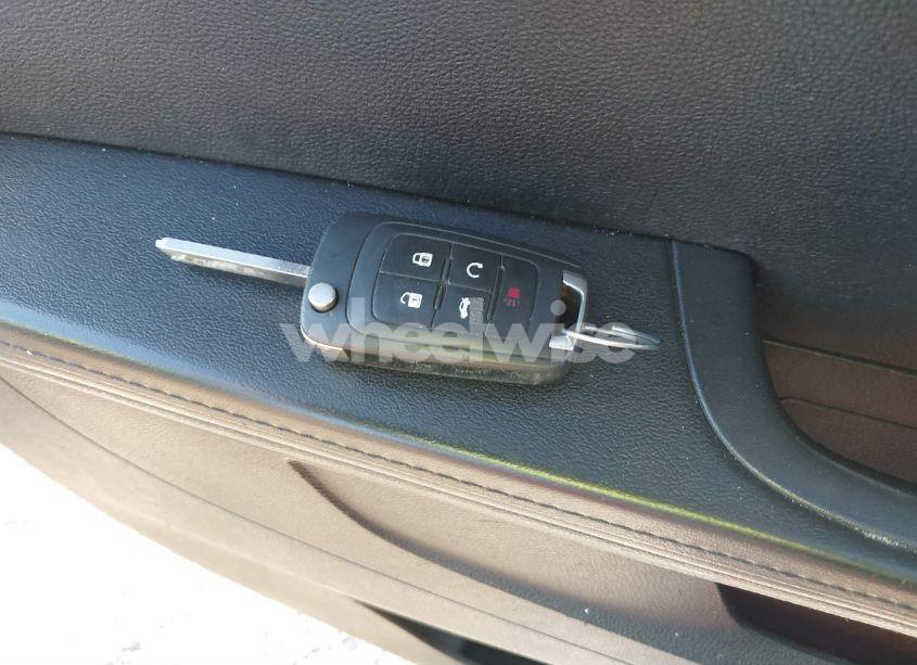 Photo 11 of 2017 Chevrolet Equinox LT (VIN 2GNFLFEK2H6250011)