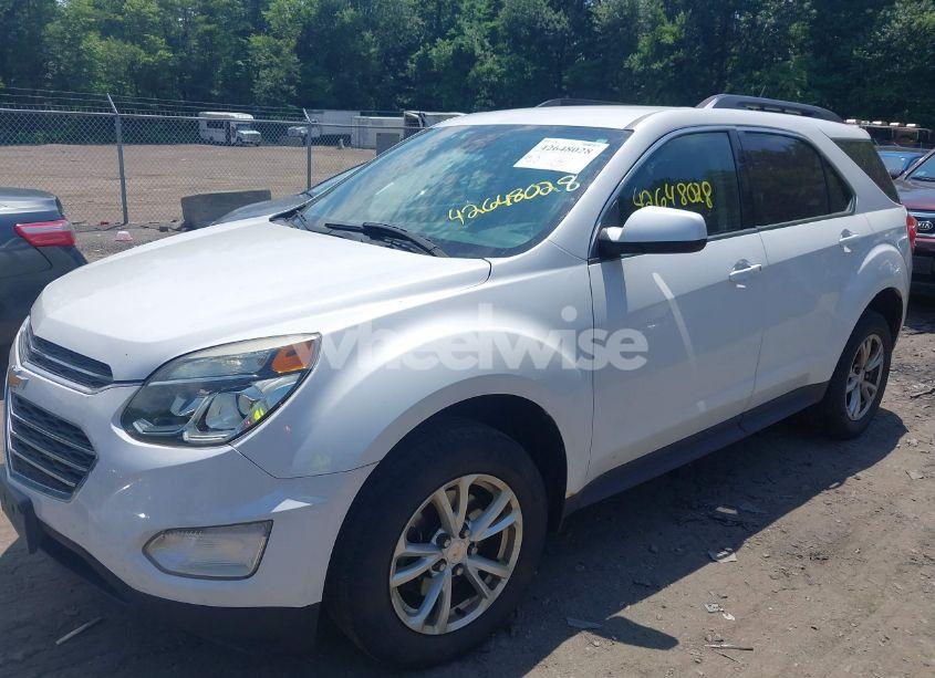 Photo 2 of 2017 Chevrolet Equinox LT (VIN 2GNFLFEK2H6253992)