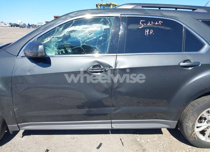 Photo 15 of 2017 Chevrolet Equinox LT (VIN 2GNFLFEK2H6273109)