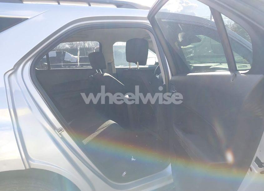 Photo 8 of 2017 Chevrolet Equinox LT (VIN 2GNFLFEK2H6318811)