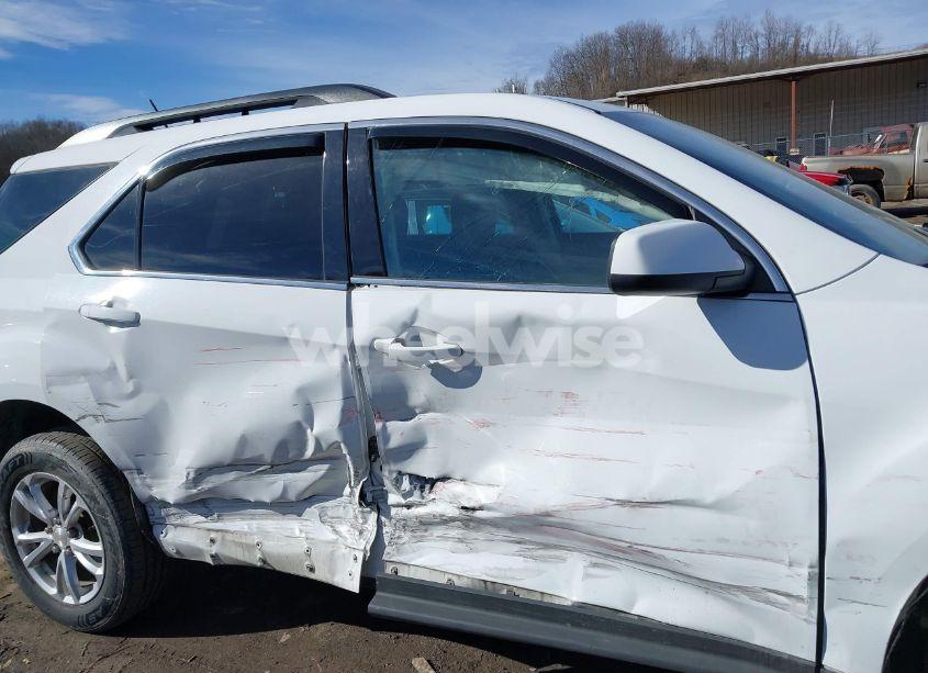 Photo 6 of 2017 Chevrolet Equinox LT (VIN 2GNFLFEK2H6320980)