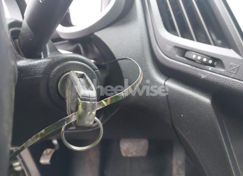 Photo 11 of 2015 Chevrolet Equinox 1LT (VIN 2GNFLFEK3F6352477)