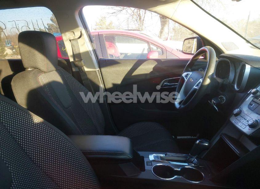 Photo 5 of 2016 Chevrolet Equinox LT (VIN 2GNFLFEK3G6261873)