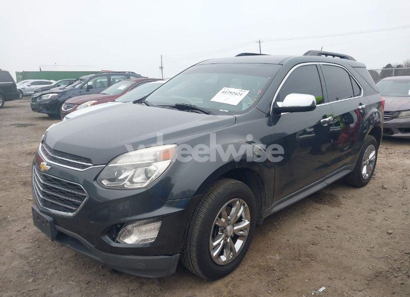 Photo 2 of 2017 Chevrolet Equinox LT (VIN 2GNFLFEK3H6121131)