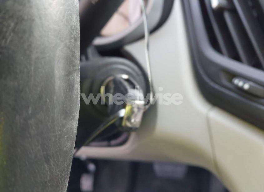 Photo 11 of 2017 Chevrolet Equinox LT (VIN 2GNFLFEK3H6235338)