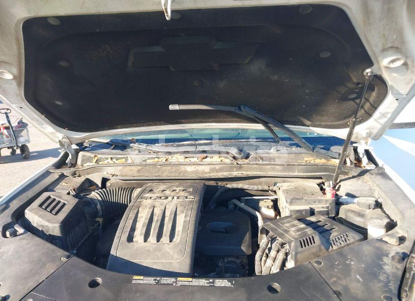 Photo 10 of 2017 Chevrolet Equinox LT (VIN 2GNFLFEK3H6312239)