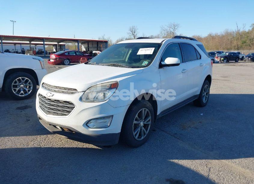 Photo 2 of 2017 Chevrolet Equinox LT (VIN 2GNFLFEK3H6312239)