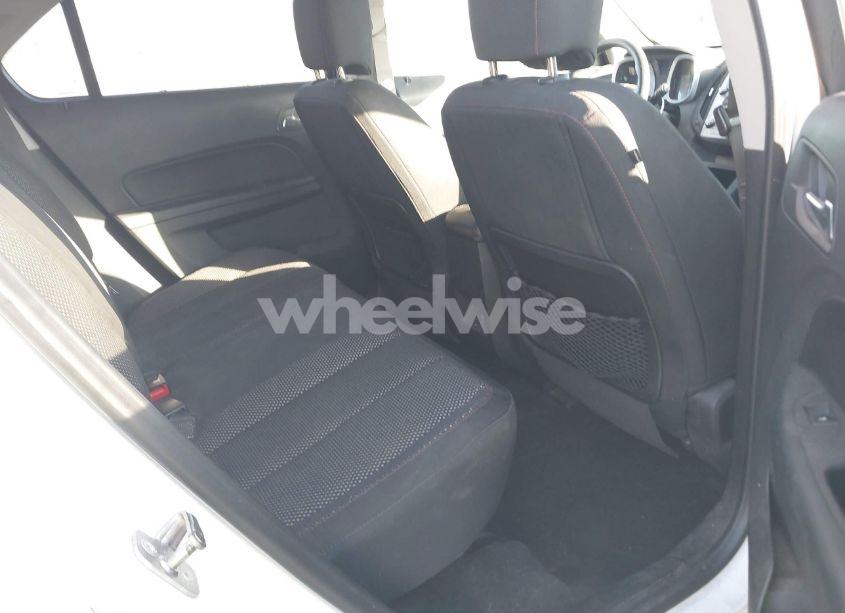 Photo 8 of 2017 Chevrolet Equinox LT (VIN 2GNFLFEK3H6312239)