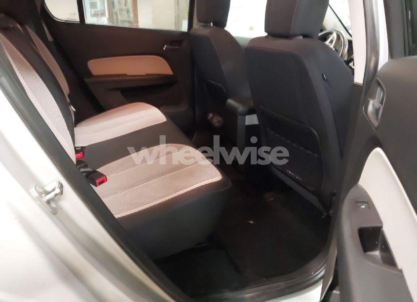 Photo 8 of 2017 Chevrolet Equinox LT (VIN 2GNFLFEK3H6342499)