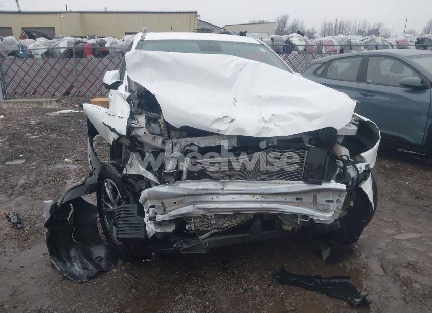 Photo 6 of 2016 Chevrolet Equinox LT (VIN 2GNFLFEK4G6344230)