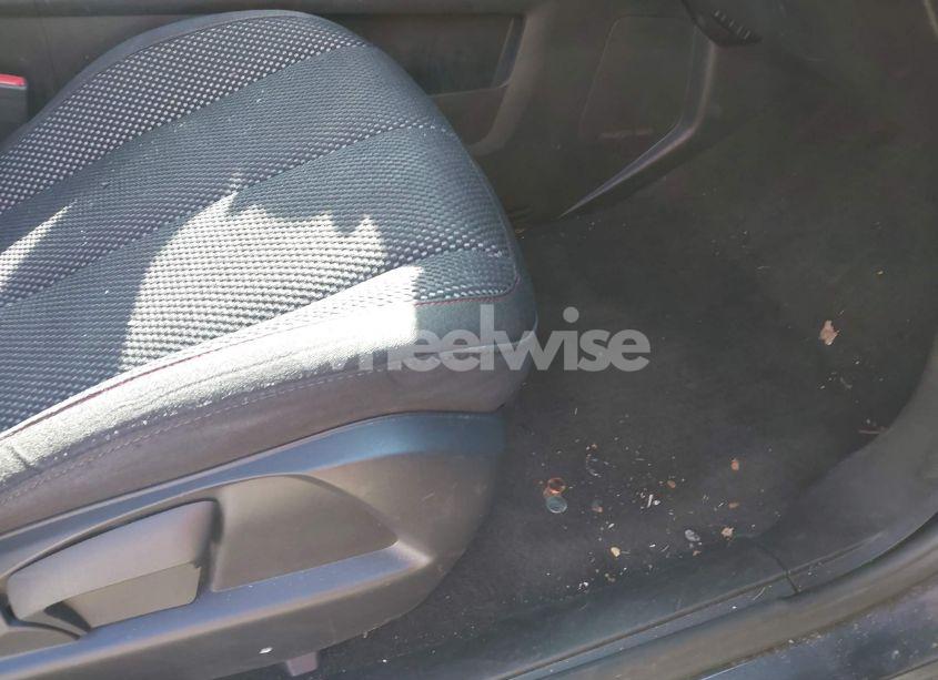 Photo 8 of 2016 Chevrolet Equinox LT (VIN 2GNFLFEK4G6347970)