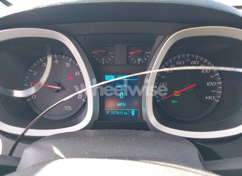 Photo 7 of 2017 Chevrolet Equinox LT (VIN 2GNFLFEK4H6221769)