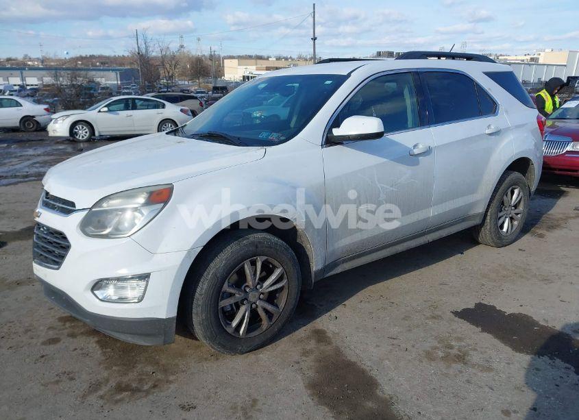 Photo 2 of 2017 Chevrolet Equinox LT (VIN 2GNFLFEK4H6271331)