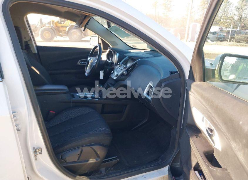 Photo 5 of 2017 Chevrolet Equinox LT (VIN 2GNFLFEK4H6306241)