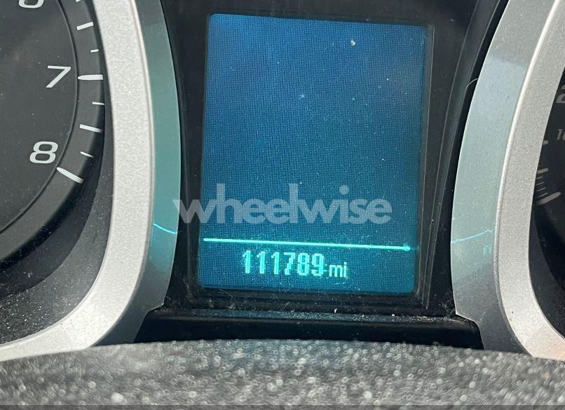 Photo 7 of 2017 Chevrolet Equinox LT (VIN 2GNFLFEK6H6111919)