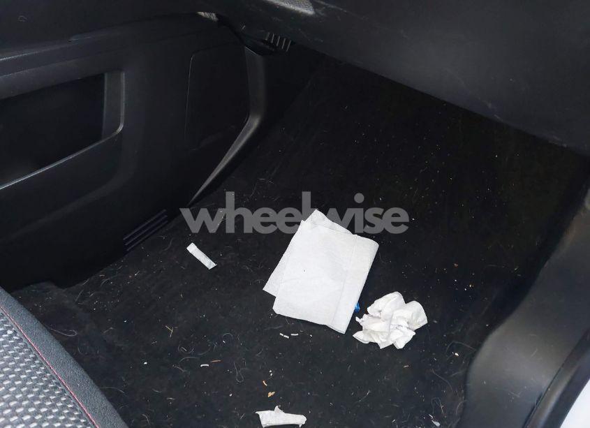 Photo 8 of 2017 Chevrolet Equinox LT (VIN 2GNFLFEK6H6189844)