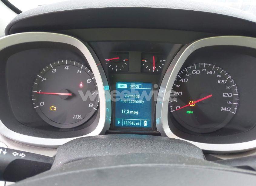 Photo 7 of 2017 Chevrolet Equinox LT (VIN 2GNFLFEK6H6270682)