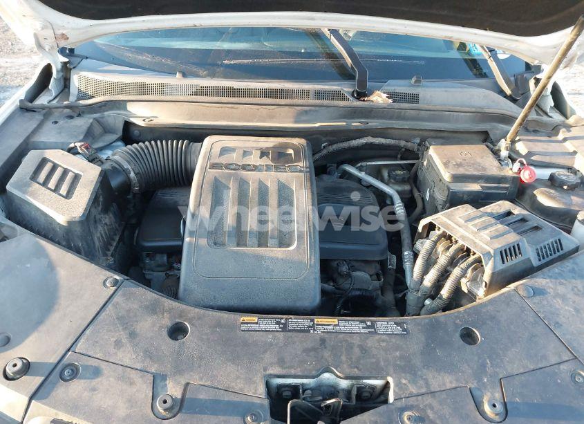 Photo 10 of 2017 Chevrolet Equinox LT (VIN 2GNFLFEK6H6272223)