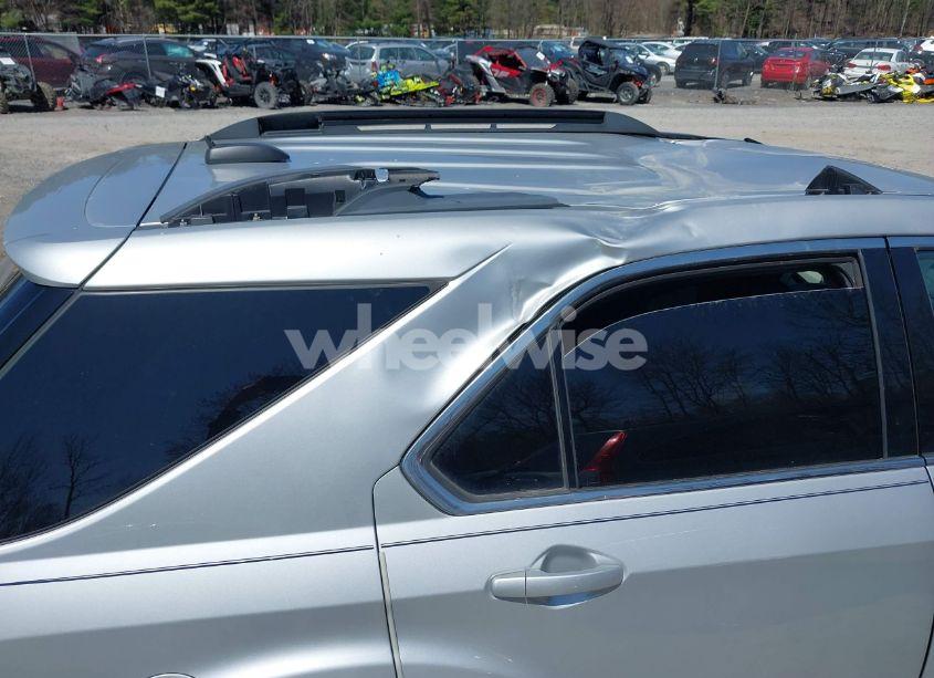 Photo 6 of 2017 Chevrolet Equinox LT (VIN 2GNFLFEK7H6217182)